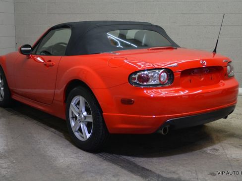 Used 2007 MAZDA MX-5 Miata Sport w/ Appearance Pkg image 7