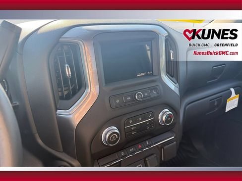 New 2026 GMC Sierra 2500 Pro AWD/4WD image 16
