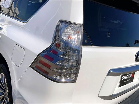 Used 2021 Lexus GX 460 Luxury image 26