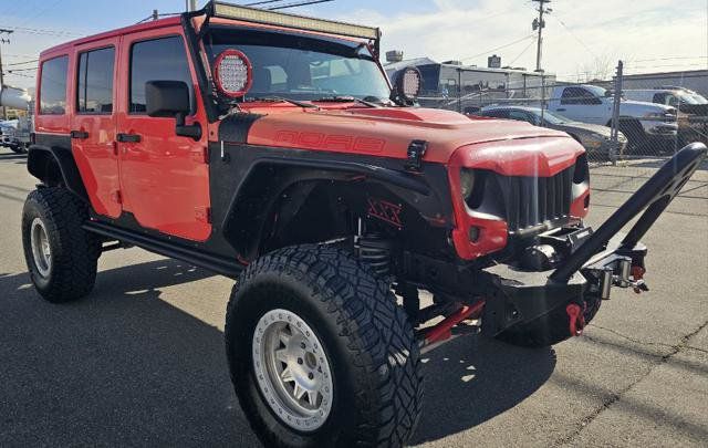 Used 2013 Jeep Wrangler Unlimited Sahara AWD/4WD image 3