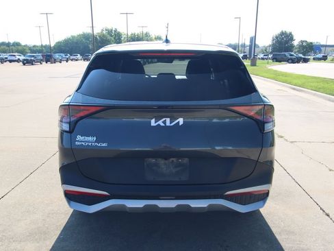 Used 2023 Kia Sportage EX FWD image 15