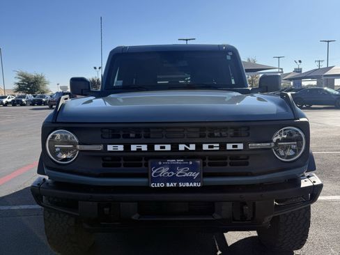 Used 2022 Ford Bronco Black Diamond image 2