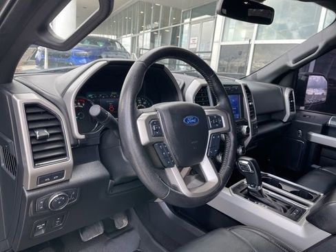 Used 2019 Ford F150 Lariat w/ Equipment Group 502A Luxury image 8