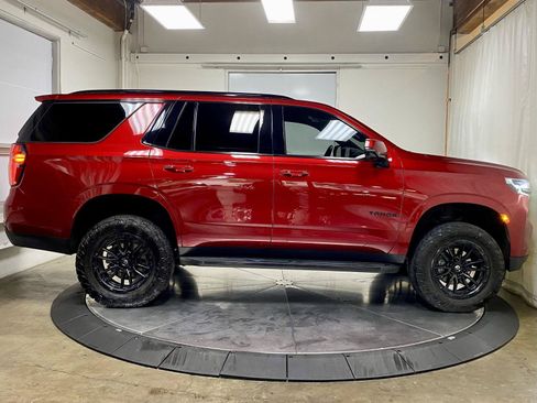 Used 2021 Chevrolet Tahoe RST w/ Luxury Package AWD/4WD image 10