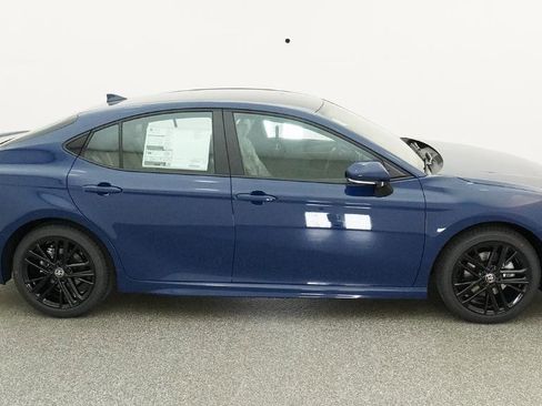 New 2026 Toyota Camry SE FWD image 14
