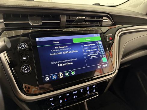 Used 2022 Chevrolet Bolt EUV LT w/ Comfort Package FWD image 22