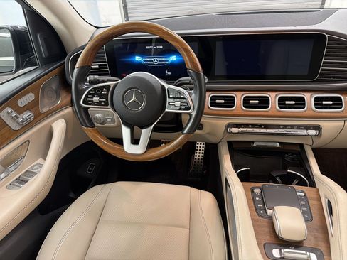Used 2022 Mercedes-Benz GLS 450 4MATIC image 27