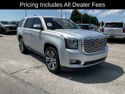 Used 2019 GMC Yukon Denali w/ Denali Ultimate Package AWD/4WD image 3