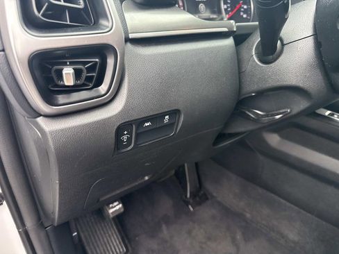Used 2022 Kia Sorento S image 19