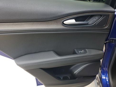 Used 2022 Alfa Romeo Stelvio Ti image 30