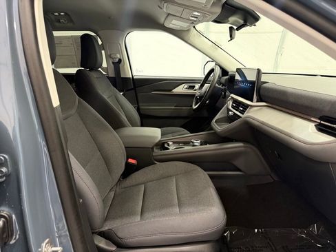 Certified 2025 Ford Explorer Active image 21