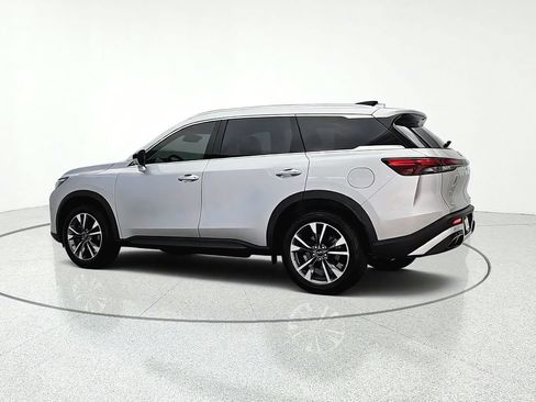 Used 2023 INFINITI QX60 Luxe AWD/4WD image 4