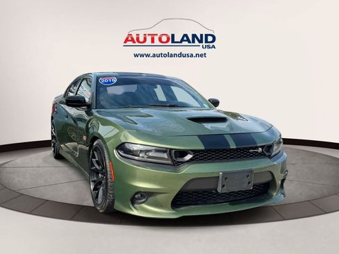 Used 2019 Dodge Charger Scat Pack w/ Dynamics Package RWD image 2