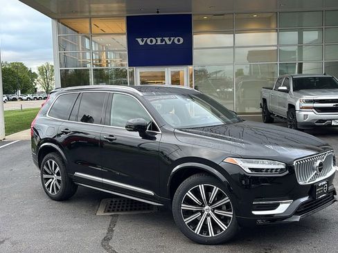 Certified 2023 Volvo XC90 B6 Plus AWD/4WD image 2