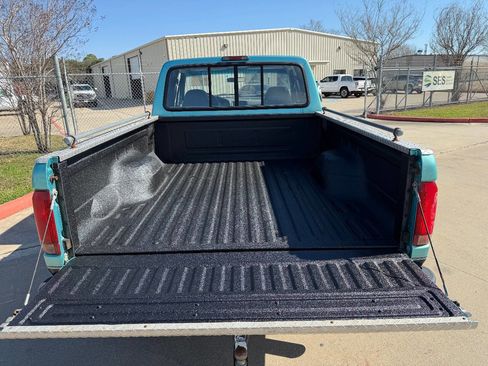 Used 1997 Ford F250 4x4 SuperCab Heavy Duty image 14