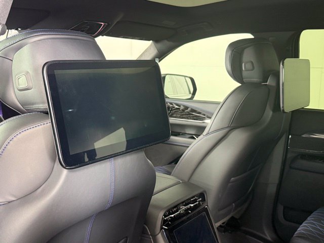 Used 2026 Cadillac Escalade IQL Luxury AWD/4WD image 25