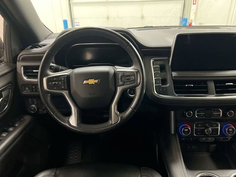 Used 2022 Chevrolet Tahoe LT w/ Luxury Package AWD/4WD image 11