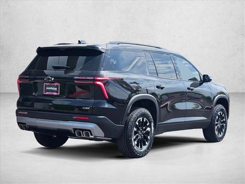 New 2026 Chevrolet Traverse Z71 w/ Enhanced Driving Package AWD/4WD image 2