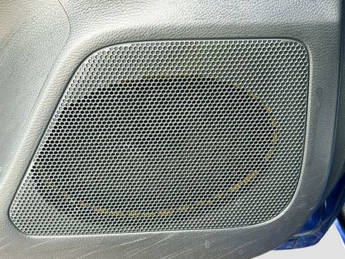 Used 2023 Toyota Tacoma TRD Off-Road image 23