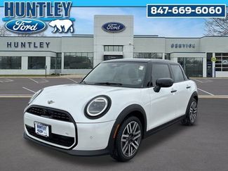 Used 2025 MINI Cooper 4-Door Hardtop video 1