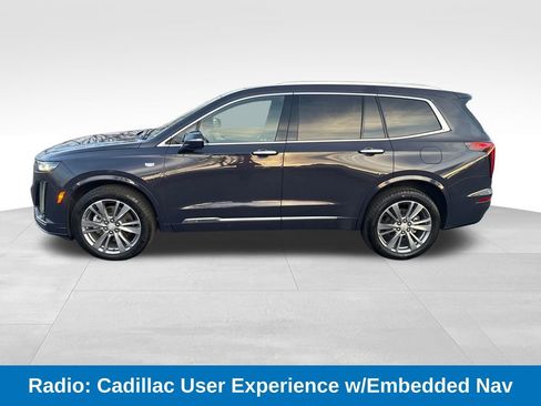 Used 2025 Cadillac XT6 Premium Luxury image 3