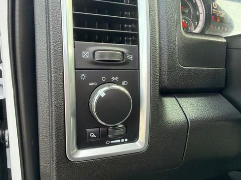 Used 2024 RAM 1500 Classic SLT AWD/4WD image 18