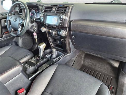 Used 2018 Toyota 4Runner TRD Off-Road Premium AWD/4WD image 22