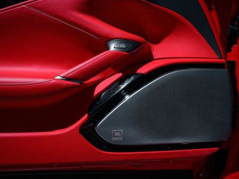 Used 2021 Ferrari Roma image 26