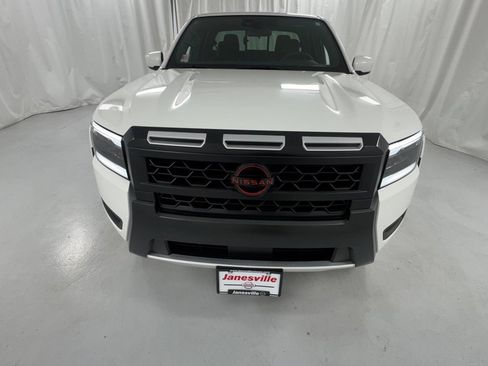 New 2026 Nissan Frontier PRO-4X w/ Tow Package AWD/4WD image 9