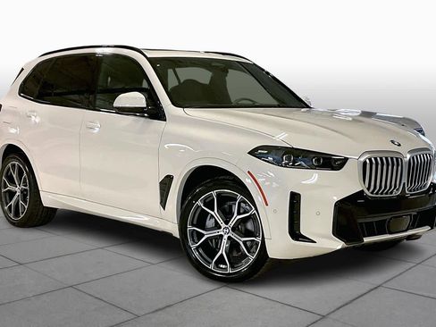 New 2026 BMW X5 xDrive40i w/ M Sport Package image 2
