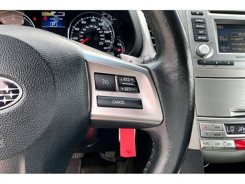 Used 2013 Subaru Outback 2.5i Limited AWD/4WD image 19