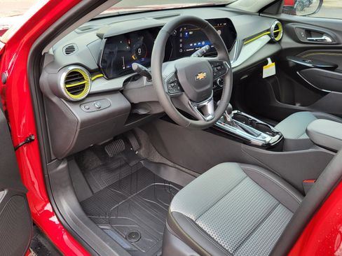 New 2026 Chevrolet Trax LT w/ LT Convenience Package image 14