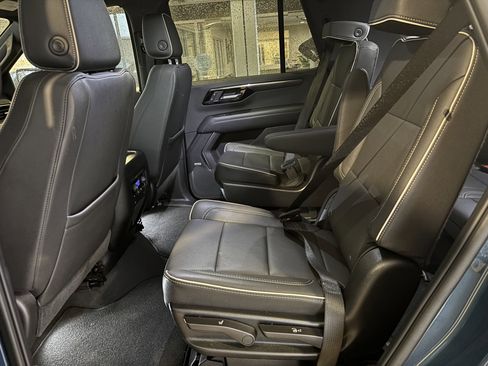 Used 2025 Chevrolet Tahoe Premier image 13