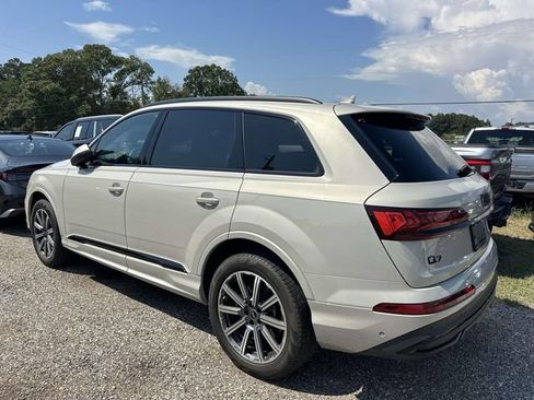 Used 2023 Audi Q7 2.0T Premium Plus AWD/4WD image 17