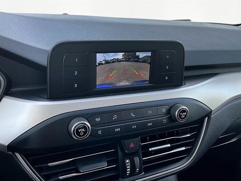 Certified 2022 Ford Escape S image 21