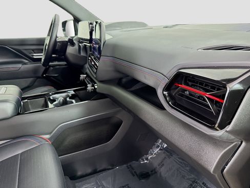 Used 2024 Chevrolet Silverado EV RST AWD/4WD image 31