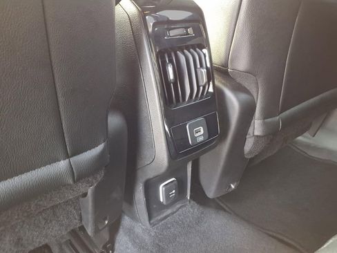 Used 2025 Jeep Compass Limited image 24