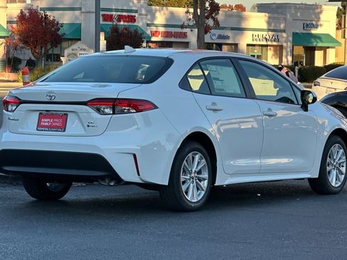 New 2026 Toyota Corolla LE image 3