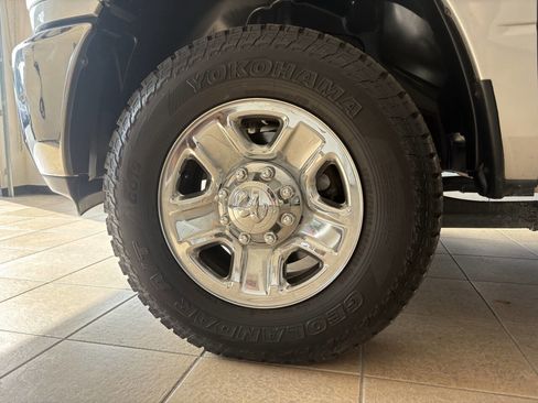 Used 2014 RAM 2500 SLT image 7