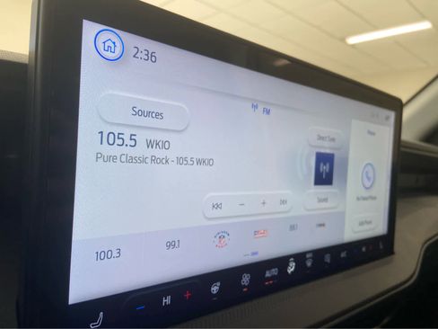 New 2026 Ford Maverick Lariat w/ Black Appearance Package image 22