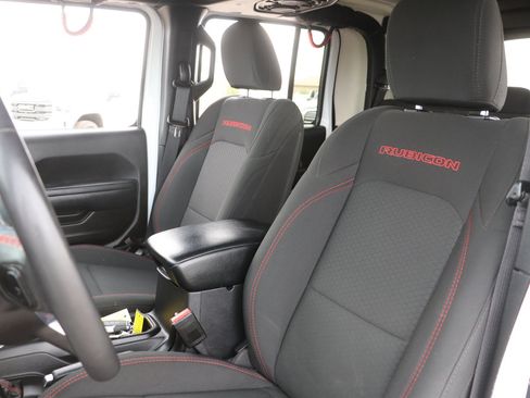 Used 2023 Jeep Gladiator Rubicon w/ Trailer Tow Package image 13