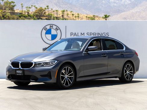 Used 2020 BMW 330i Sedan w/ Convenience Package RWD image 1