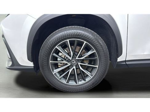 Used 2024 Lexus NX 350h AWD image 41