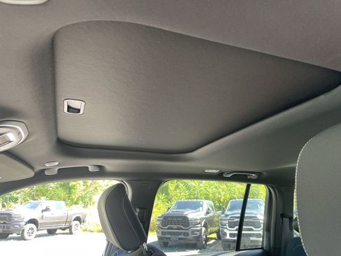 New 2025 Jeep Grand Cherokee Laredo X image 37