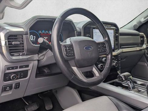 Used 2021 Ford F150 Lariat RWD image 3