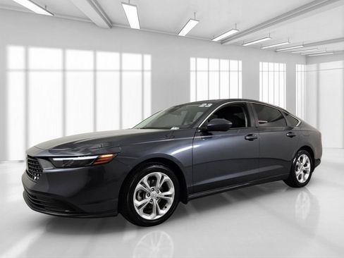 Used 2023 Honda Accord LX image 2