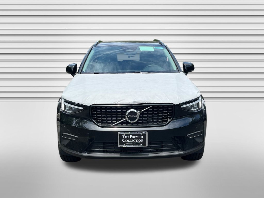 New 2026 Volvo XC40 B5 Core w/ Climate Package AWD/4WD image 6