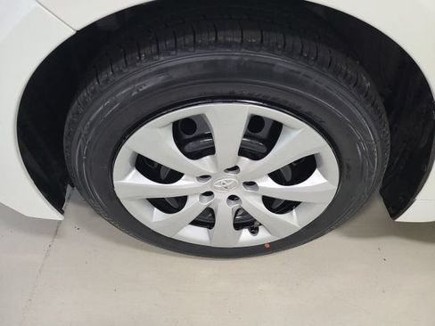 Used 2022 Toyota Corolla LE FWD image 34