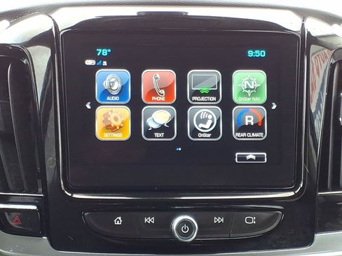 Used 2018 Chevrolet Traverse LT FWD image 6