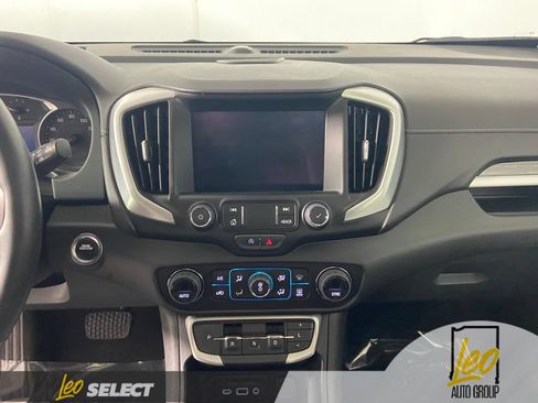 Used 2023 GMC Terrain SLT w/ Infotainment Package II AWD/4WD image 15